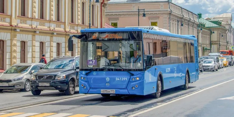 Луганск получил два электробуса и больше 230 валидаторов